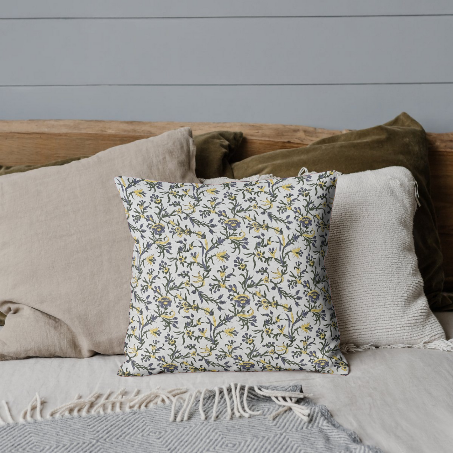 Meander, Pillow